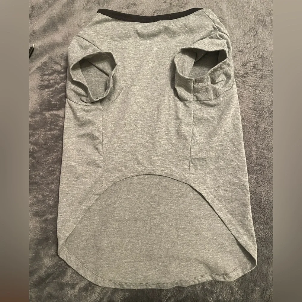 Doggy Tshirt‎ nice and soft just like your favorite T